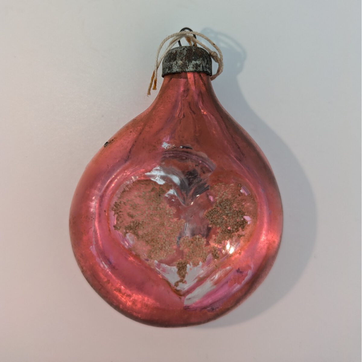 Muzeul Cahul, Medalion cu inimă